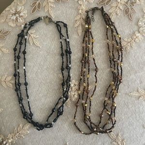 🌸Set of 2 beaded choker necklaces🌸